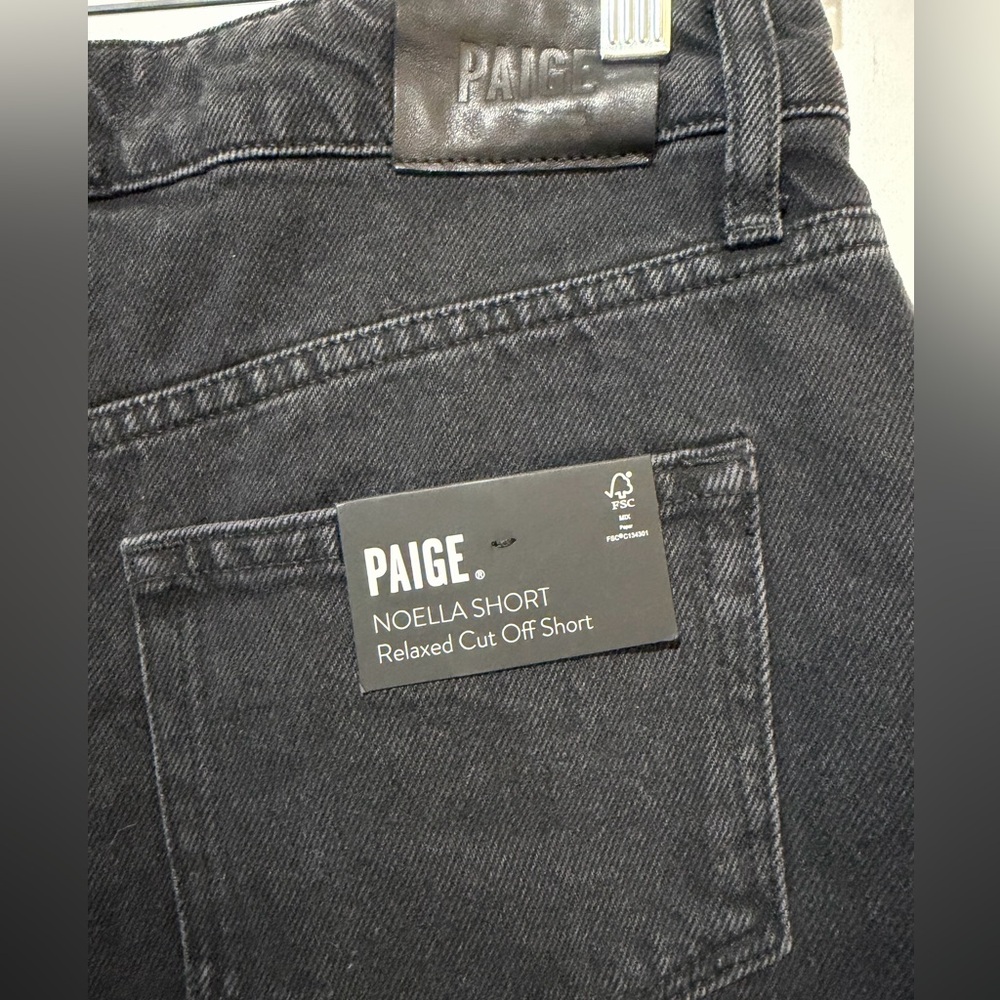 Paige Black Women's Noelle Shorts Size 25 NWT - Picture 4 of 5
